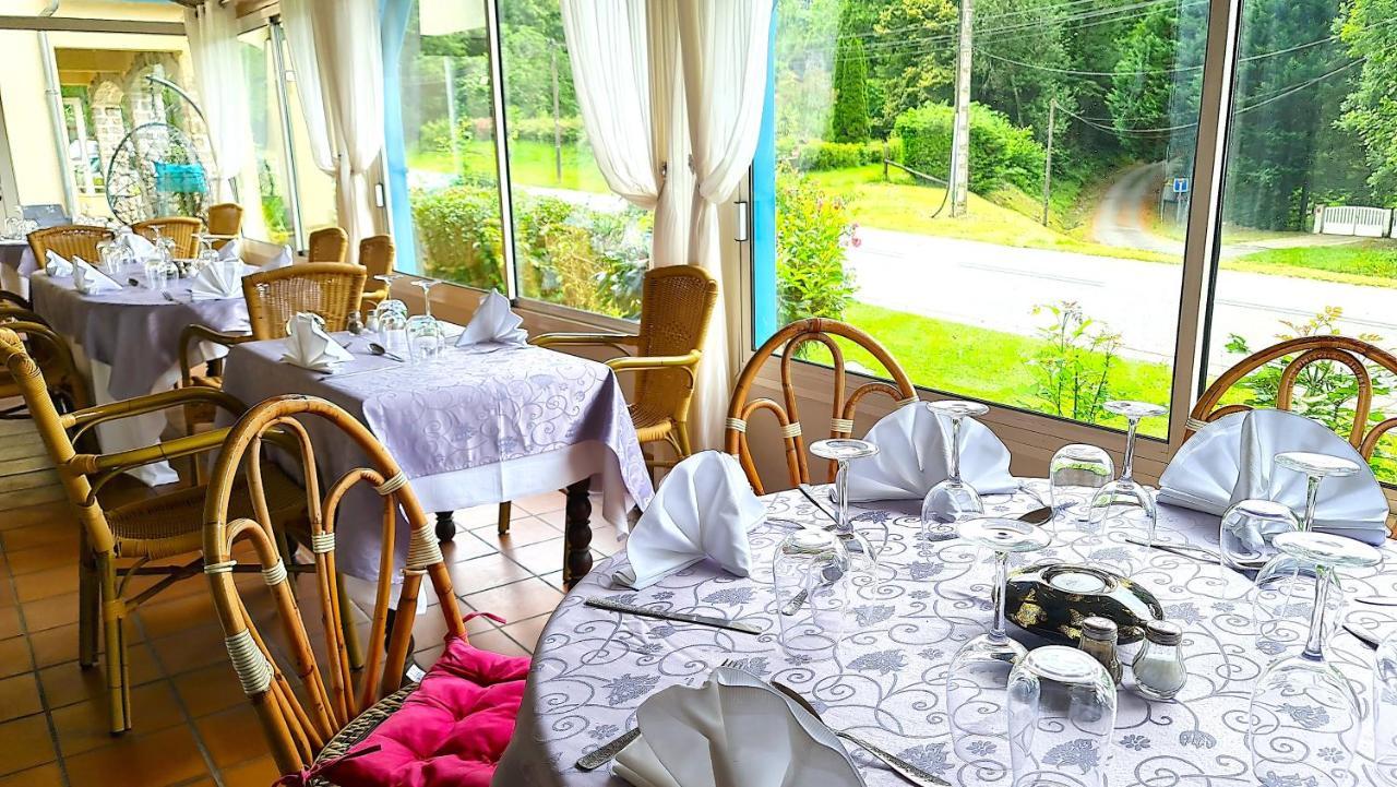 Fasthotel Oloron Hostellerie Du Paon Blanc Lurbe-Saint-Christau Kültér fotó